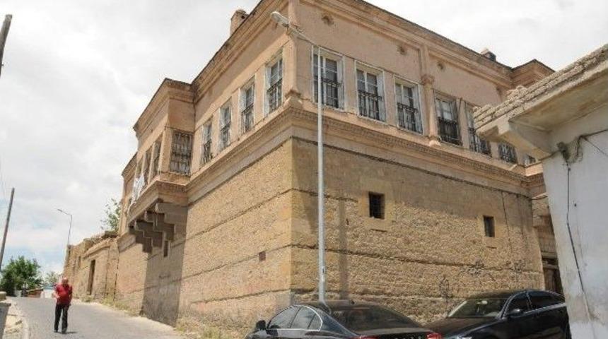 Kadıoğlu Konağı Belediye K&uuml;lt&uuml;r Evi Olarak Hizmet Verecek