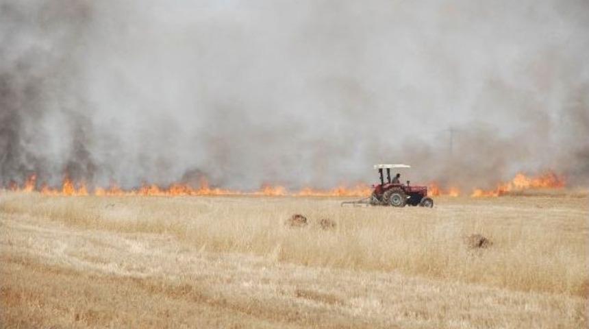 Diyarbakır&rsquo;da Korkutan Anız Yangını