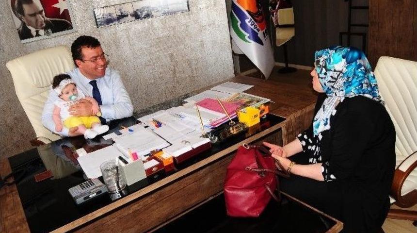 Elvan Bebek, Başkan Taş&ccedil;ı&rsquo;nın İlgi Odağı Oldu