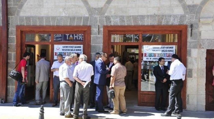 Karaman&rsquo;da Ruhun Renkleri Sergisi A&ccedil;ıldı