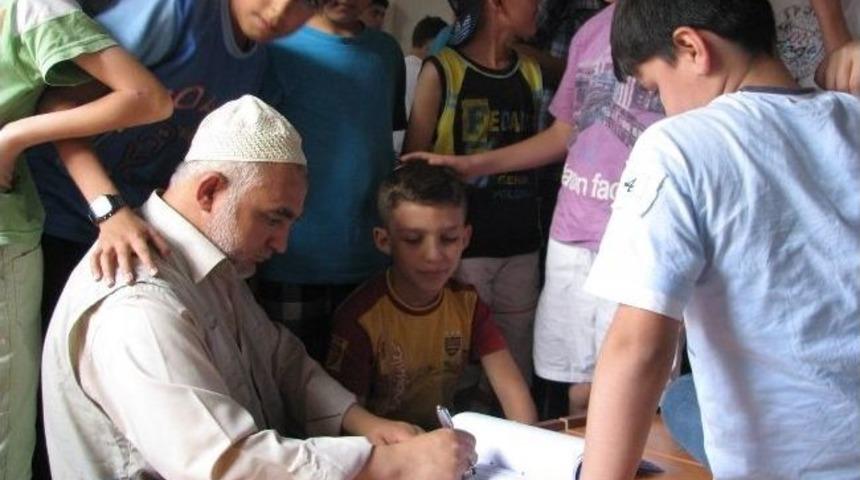 Ramazan&rsquo;da Camide 5 Vakit Namaz Kılan &Ccedil;ocuklar &Ouml;d&uuml;llendirilecek