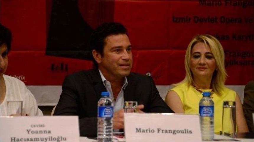 D&uuml;nyaca &Uuml;nl&uuml; Yunan Ten&ouml;r Frangoulis Efes'te