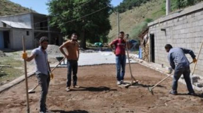 G&uuml;nkırı&rsquo;da Yol Yapım &Ccedil;alışması