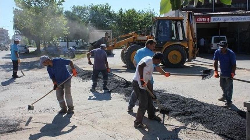 Ak&ccedil;akoca Belediyesinden Hummalı &Ccedil;alışma S&uuml;r&uuml;yor