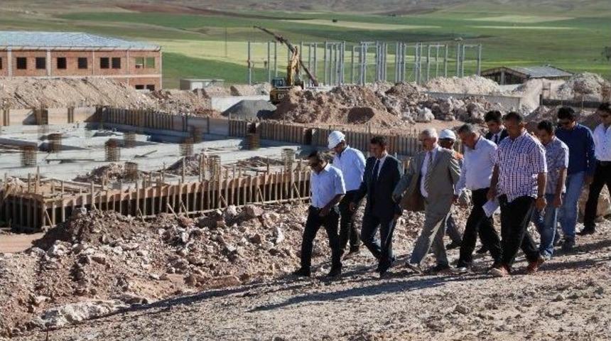 Vali Barut, Et Etnegre Tesislerinde İncelemelerde Bulundu