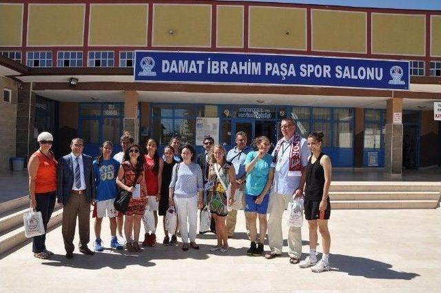 Polonya’dan Polisler Gençkik Hizmetleri Ve Spor İl Müdürlüğünü Ziyaret Etti