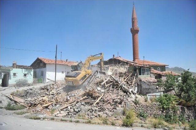 Doğantepe Ve Başpınar&rsquo;da Yıkımlar Hızlandı 1