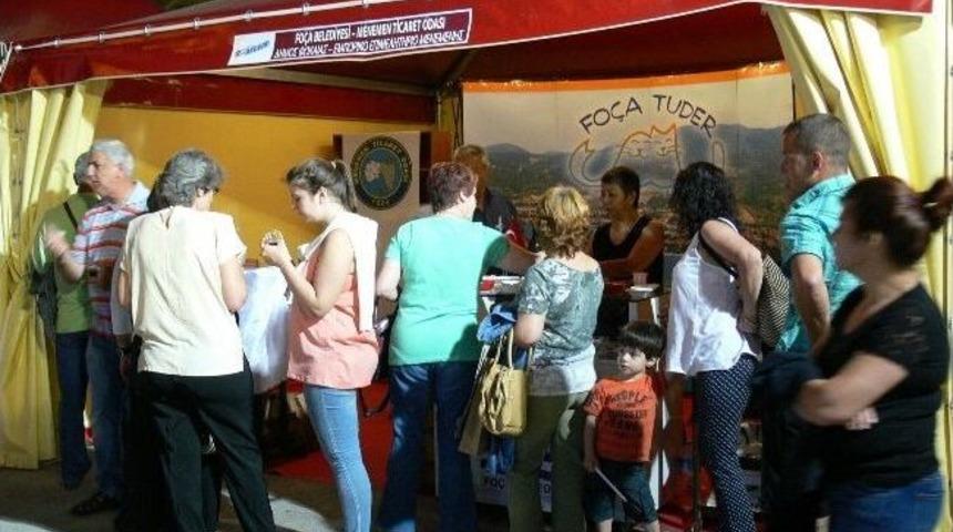 Midillilere Fo&ccedil;a&rsquo;dan Davet Var