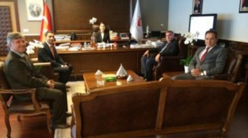 To&ccedil;oğlu, Bakan İslam İle G&ouml;r&uuml;şt&uuml;