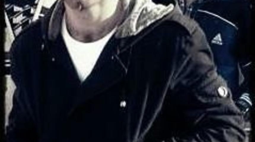 Hastaneden &Ccedil;ıktıktan Sonra Tekrar Bı&ccedil;aklanan Şair İkincisinde Kurtulamadı