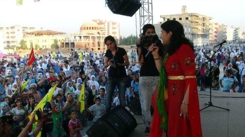 Apo'ya &Ouml;zg&uuml;rl&uuml;k Mitinginde Olaylar &Ccedil;ıktı
