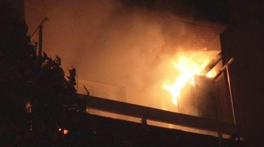 Doğalgaz Kombisinde &Ccedil;ıkan Yangın Korkuttu