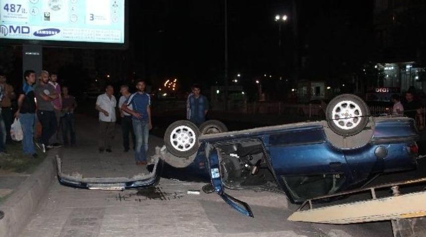 S&uuml;r&uuml;c&uuml; Takla Atan Otomobilden Burnu Bile Kanamadan &Ccedil;ıktı