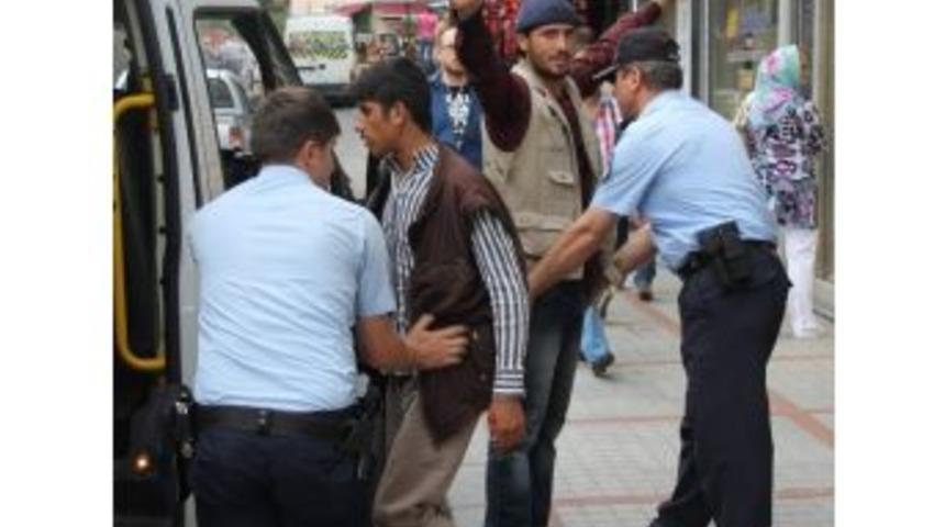 Rize&rsquo;de Son G&uuml;nlerde Sayıları Artan Suriyeli Dilenciler Halkı Tedirgin Ediyor