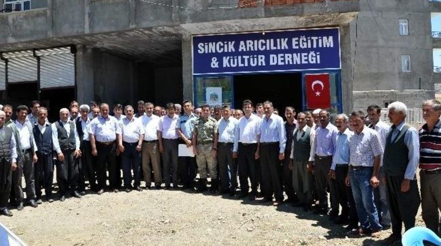 Arıcılar Derneği&rsquo;nin Yeni Hizmet Binası A&ccedil;ıldı