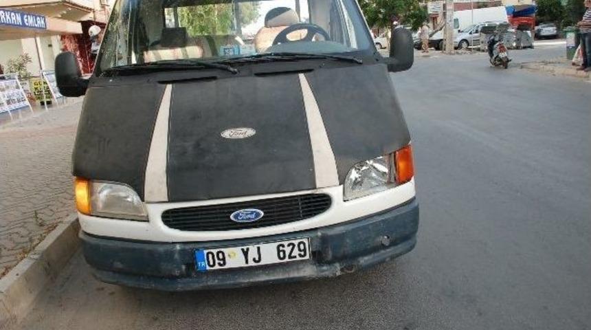 Didim&rsquo;de Karşıdan Karşıya Ge&ccedil;meye &Ccedil;alışan &Ccedil;ocuğuna Ara&ccedil; &Ccedil;arptı