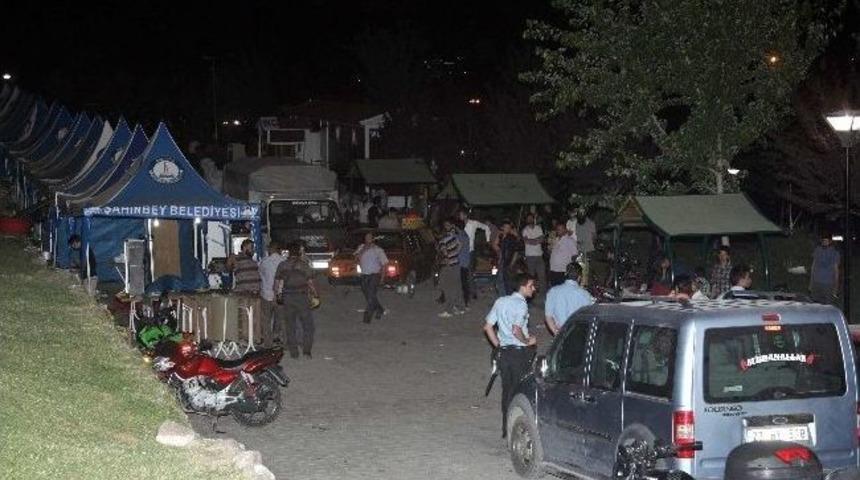 Gaziantep'te Bı&ccedil;aklı Kavga: 1 &Ouml;l&uuml;, 4 Yaralı