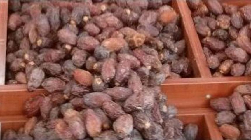 Ramazan &Ouml;ncesi Hurmalar Tezgahtaki Yerini Aldı