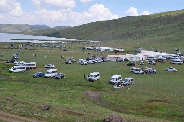 Varto 1. Hamurpet G&ouml;l&uuml; Şenliği Başladı 1