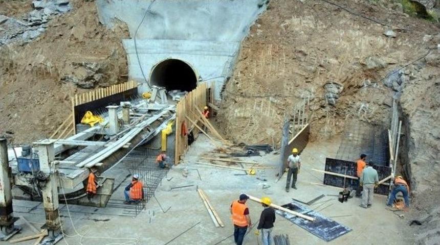 G&ouml;kbel Barajı&rsquo;nda Derivasyon Sağlandı