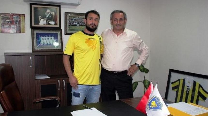 Kaptan Zafer &Ccedil;evik Bucaspor&rsquo;da Kaldı
