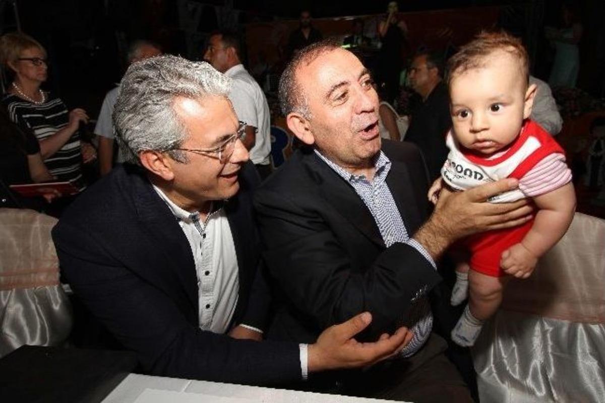 Karşıyaka Roman D&uuml;ğ&uuml;n&uuml; İle Coştu