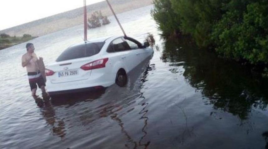9 Saat Ağaca Tutunarak Hayatta Kaldı
