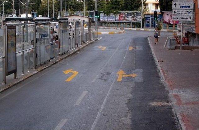 Büyükşehir’den Trafiğe Rahatlatacak Çalışmalar