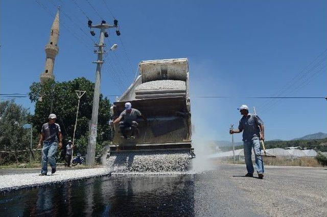 Büyükşehir’den Kumluca Ve Kaş’a Asfalt