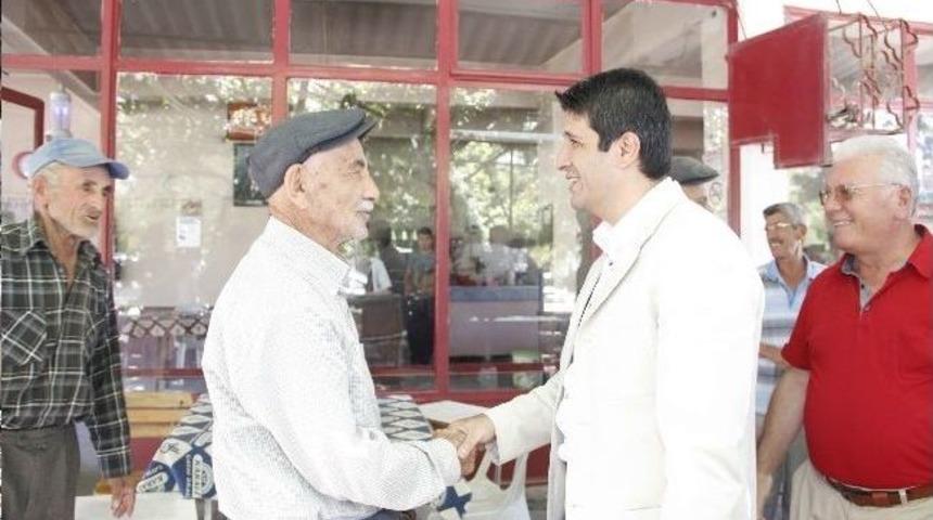 Başkan Gen&ccedil;, Bademağacı'nda Pazarcı Esnafıyla Buluştu
