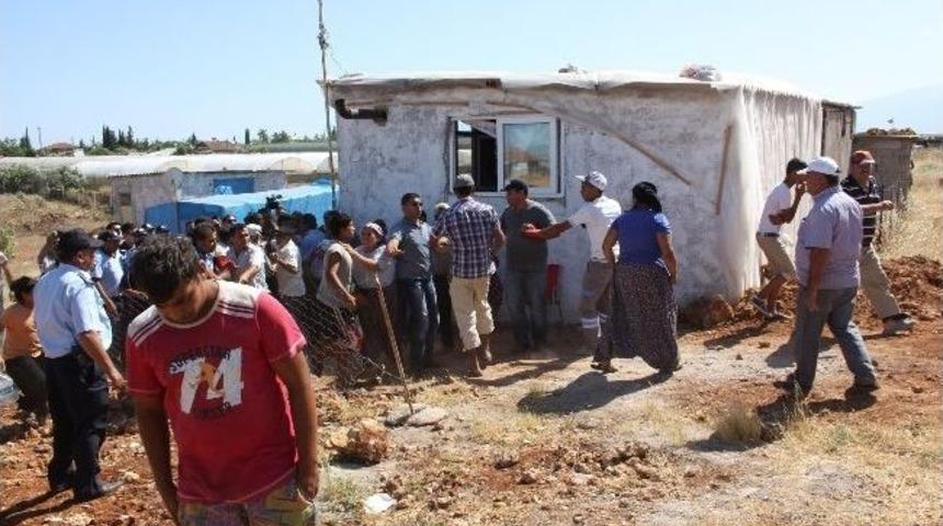 Aksu Belediyesi Ka&ccedil;ak Yapılarla M&uuml;cadele Başlattı