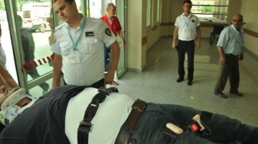 Nazilli&rsquo;de Trafik Kazası; 2 Yaralı