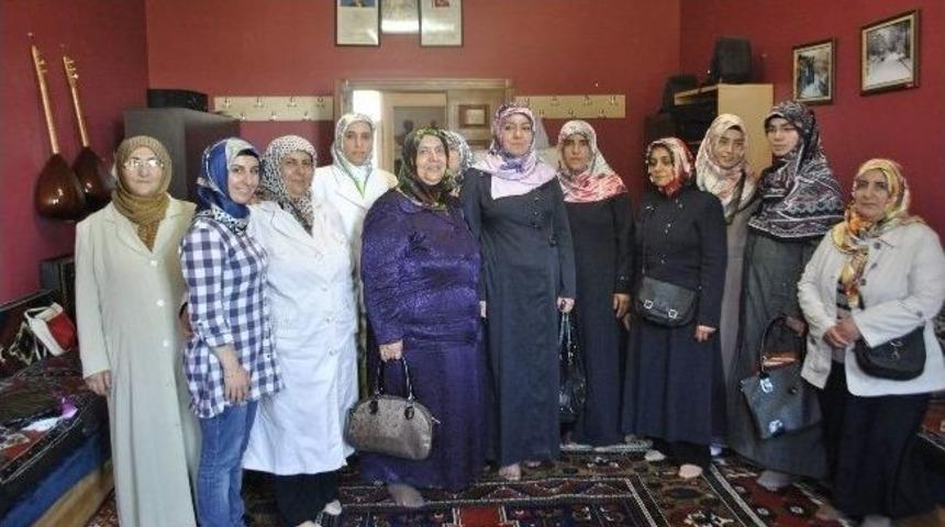 Kuşaklar Arası Problemler S&ouml;yleşide Ele Alındı