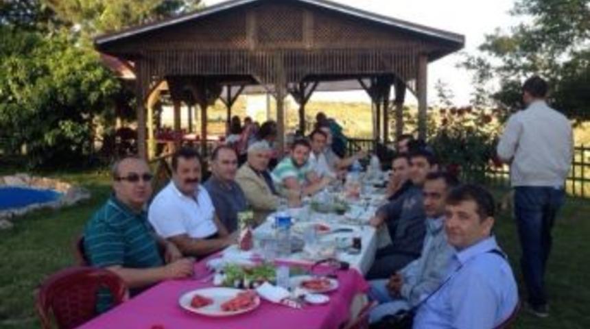 Hastane Y&ouml;neticileri Piknikte Buluştu