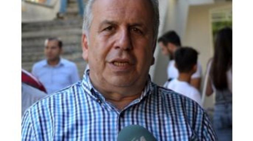 Sutopu Federasyonu Başkanı Vedat Akg&uuml;n, Sporcularla Bir Araya Geldi