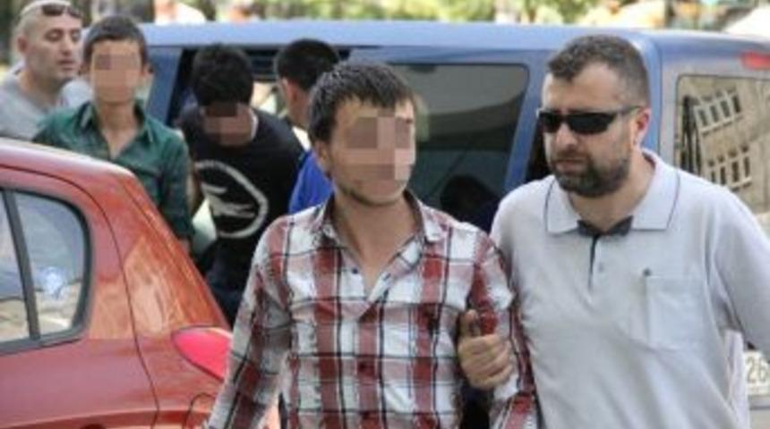 İyilik Yapmak İsterken Bı&ccedil;aklı Saldırıya Uğradı