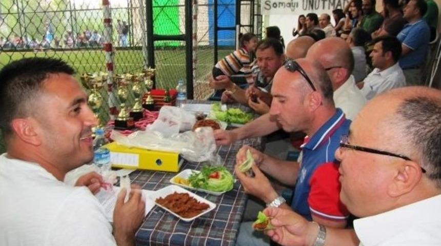 Ma&ccedil; Arası &Ccedil;iğ K&ouml;fte Molası