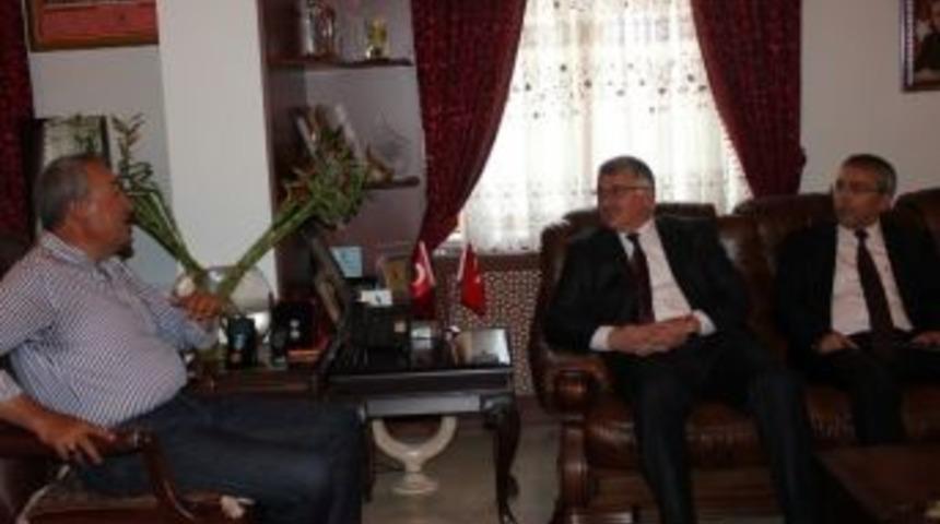 Sivil Havacılık Genel M&uuml;d&uuml;r&uuml; Ekşi, Belediye Başkanı &Uuml;nver&rsquo;i Ziyaret Etti