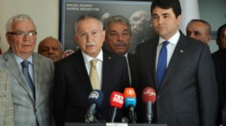 İhsanoğlu, Dp Genel Başkanı Uysal’ı Ziyaret Etti