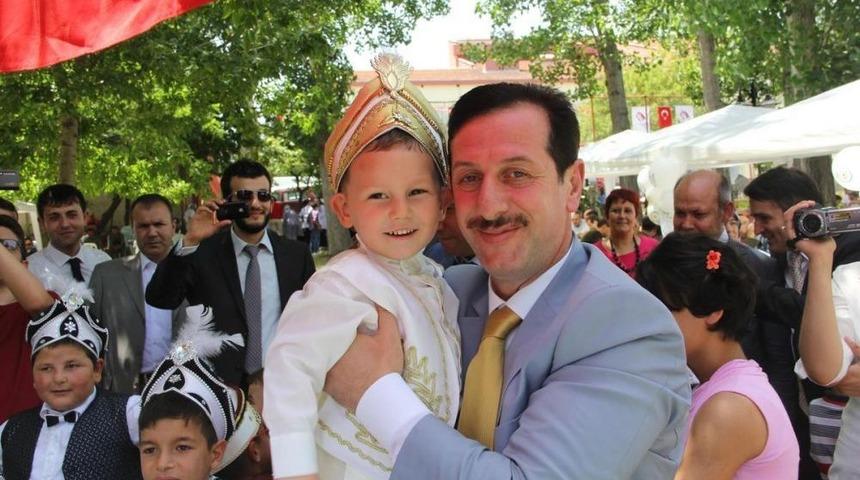 &Ccedil;ocuk Yuvasında S&uuml;nnet Ş&ouml;leni