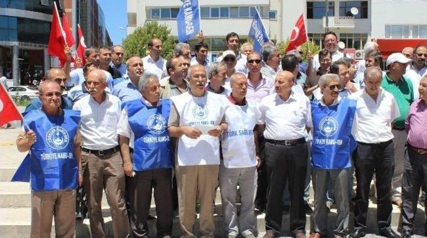T&uuml;rkiye Kamu-sen &Uuml;yelerinden 'iş G&uuml;vencesi' Eylemi