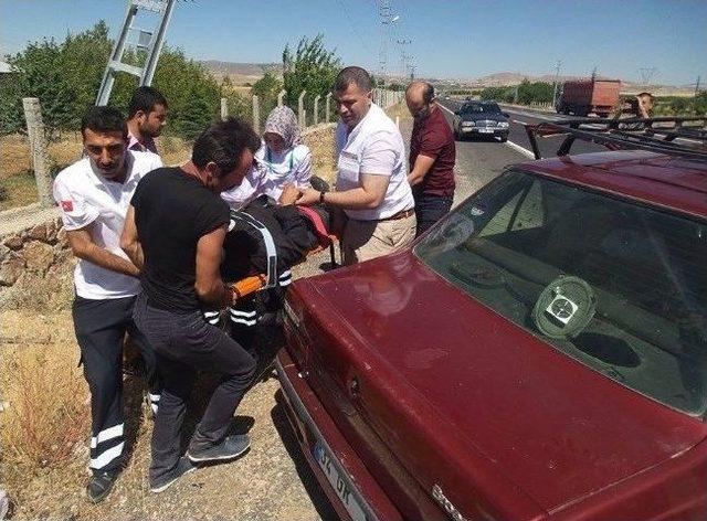 Elazığ’da Trafik Kazası: 2 Yaralı