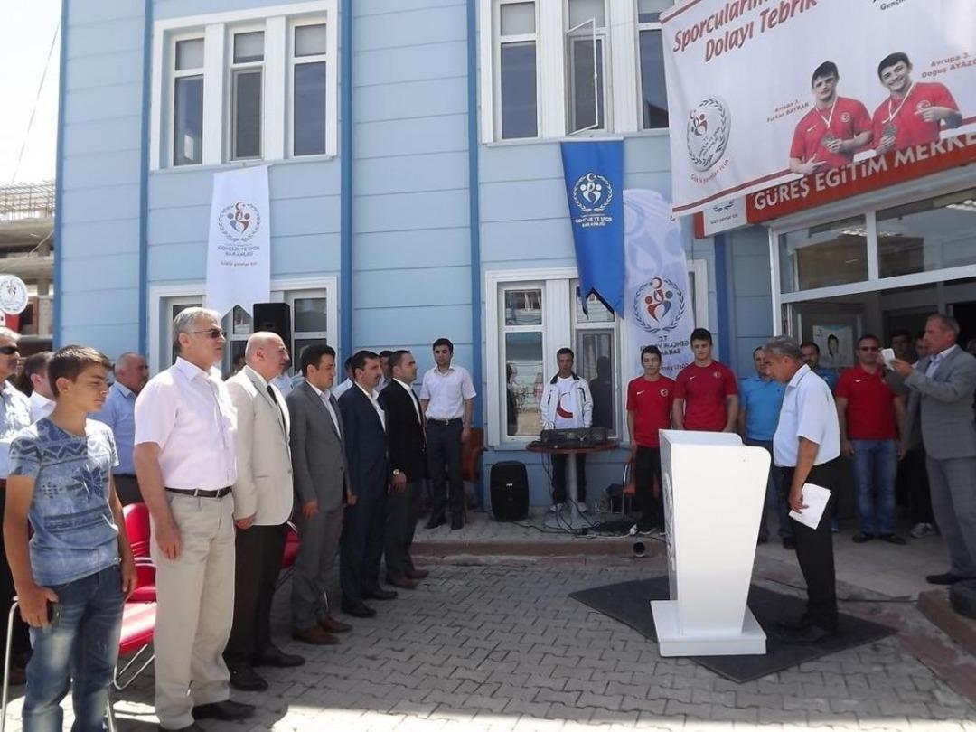 G&uuml;reş&ccedil;iler Kavak'ta T&ouml;renle Karşılandı