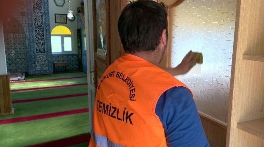 Bozkurt Belediyesi Ramazan &Ouml;ncesi Camileri Temizliyor
