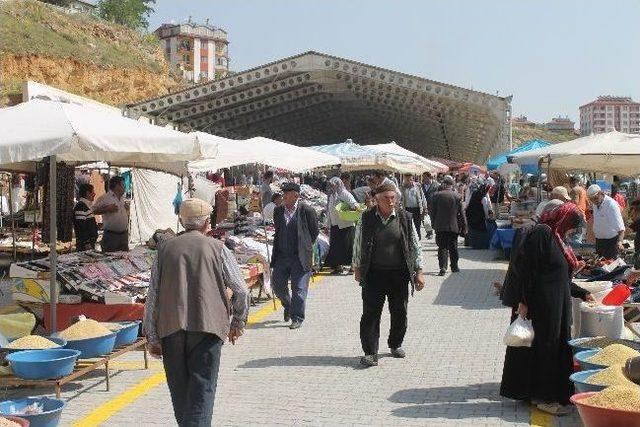 Yeni Kapalı Semt Pazarı A&ccedil;ıldı 2