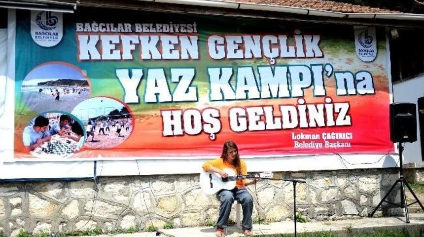 Bağcılar'da Başarılı &Ouml;ğrencilerin Tatil Hediyesini Belediye Verdi