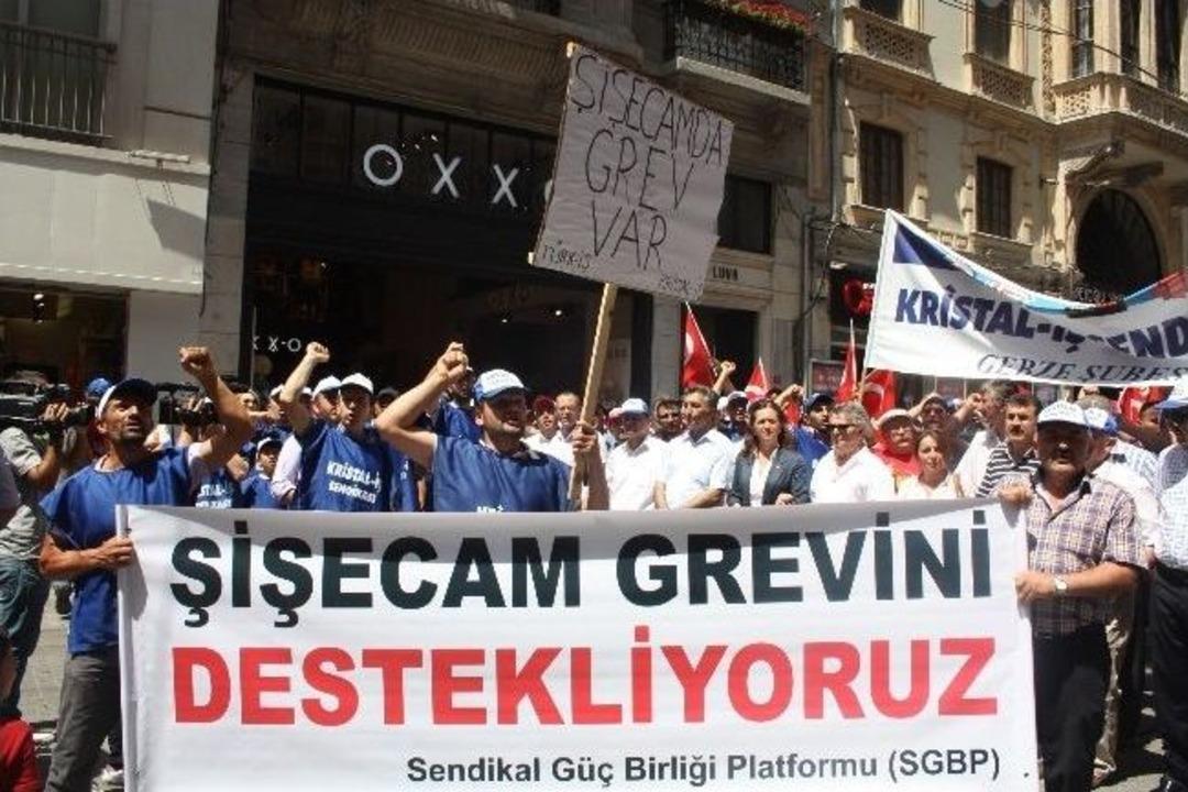 Beyoğlu'nda Şişecam İş&ccedil;ilerine Destek Eylemi