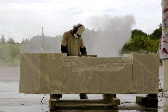 Denizli'de Taş Heykel Kolonisi Sona Erdi