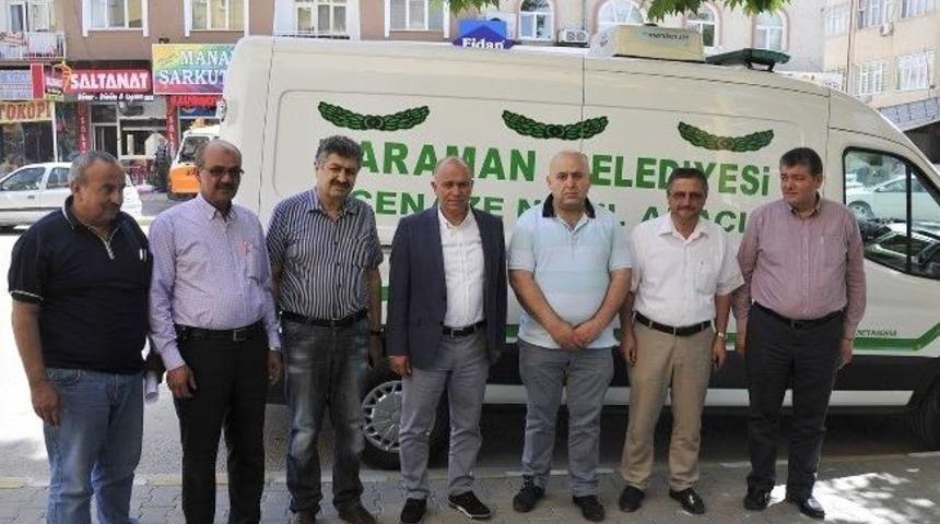 Gurbet&ccedil;i Vatandaştan Belediyeye Cenaze Aracı Bağışı