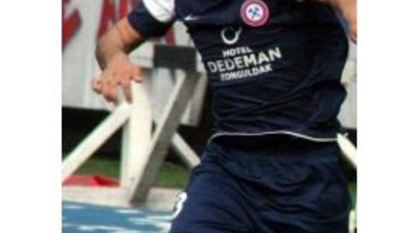 Mehmet &Ccedil;iloğlan, K&ouml;m&uuml;rspor&rsquo;la Anlaştı